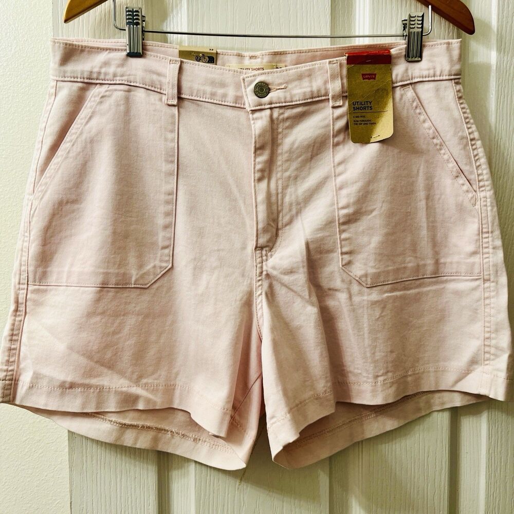 Levi’s Utility Shorts Women’s 32 Light Blush Pink 90s‎ Mid Rise Pockets Stretch
